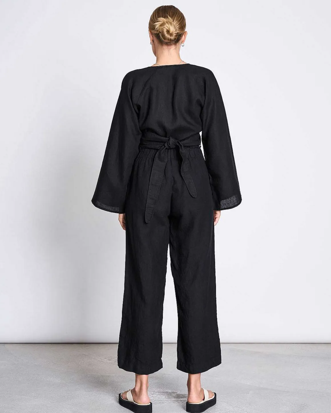 Linen Wrap Blouse Rora Black
