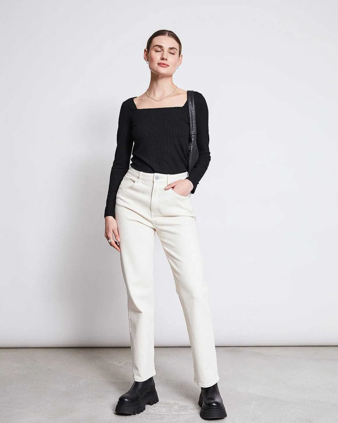 Square Neck Longsleeve Fria Black
